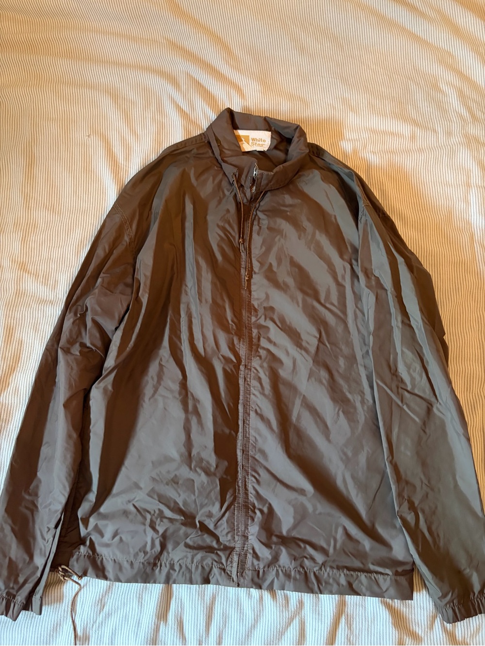 Men’s White Stag Dark Navy Green lightweight jacket size medium
